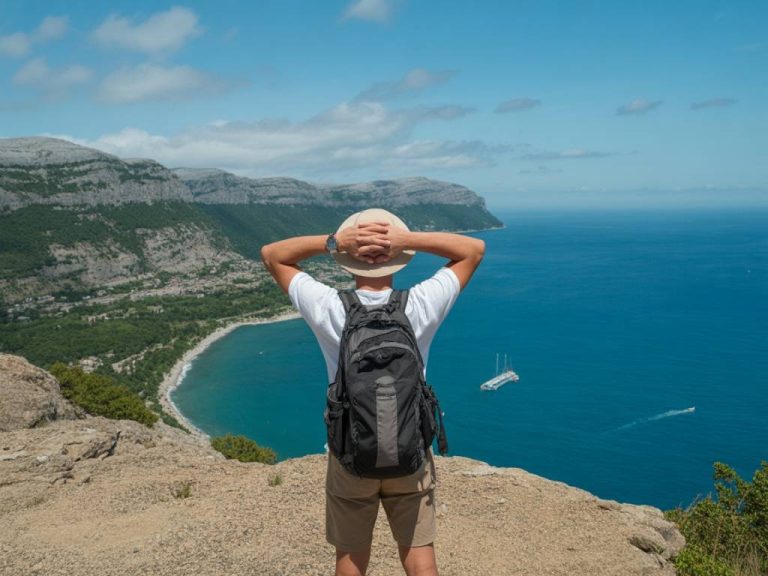 Les réflexes à adopter pour voyager plus écolo sans renoncer au plaisir de découvrir le monde pas à pas